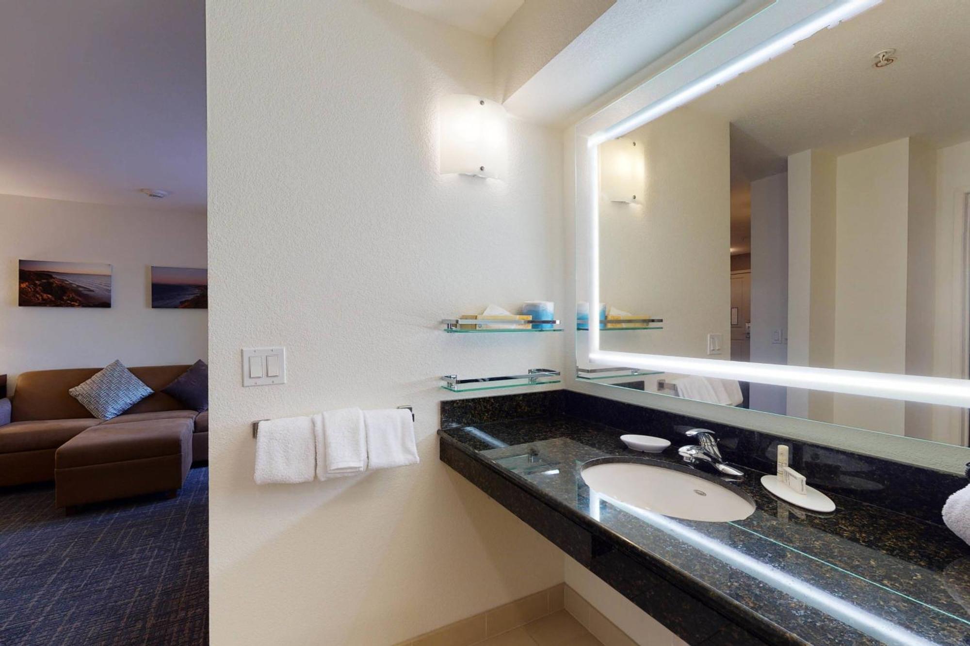 Residence Inn San Diego Del Mar Exterior photo